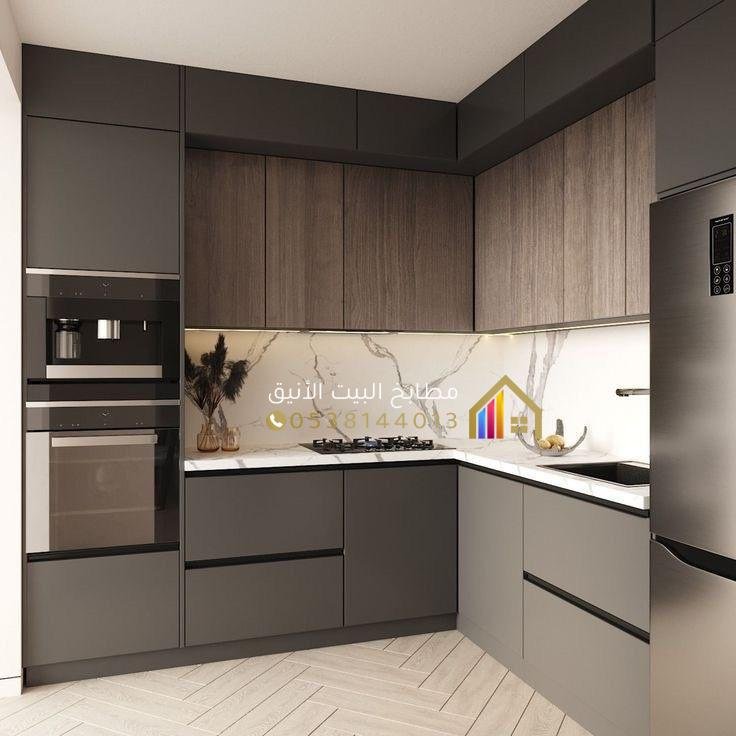 ورشة محلية لتفصيل المطابخ في المزاحمية أثناء العمل على مشروع جديد